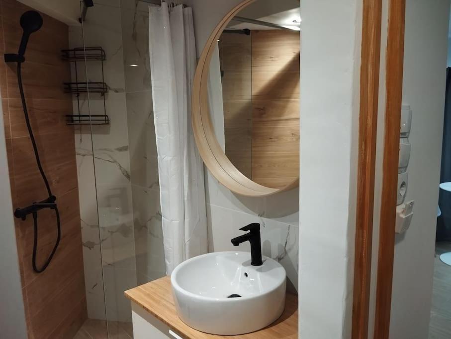 Nektar Cosy Apartment In City Centre Atina Dış mekan fotoğraf